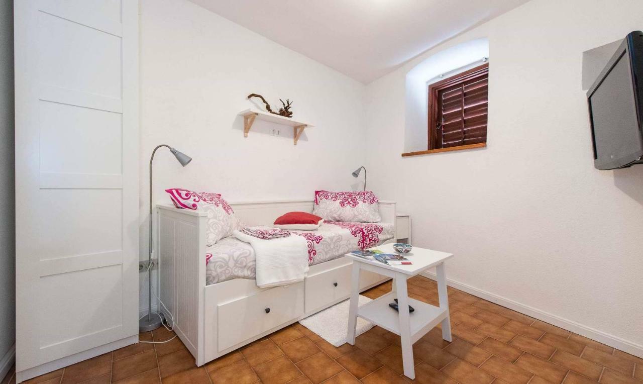 Studio Tamburini City Center Apartment Rovinj Ngoại thất bức ảnh